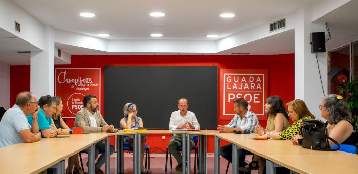 La candidatura de PSOE Guadalajara al Congreso y al Senado traslada a UGT el compromiso de Pedro Sánchez de alcanzar el pleno empleo
