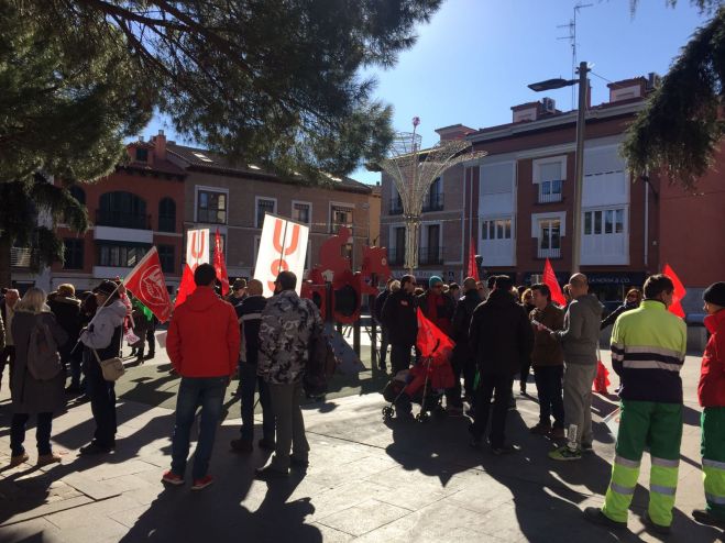 El PSOE apoya a los trabajadores perjudicados por el servicio de recogida de basuras de la Diputación