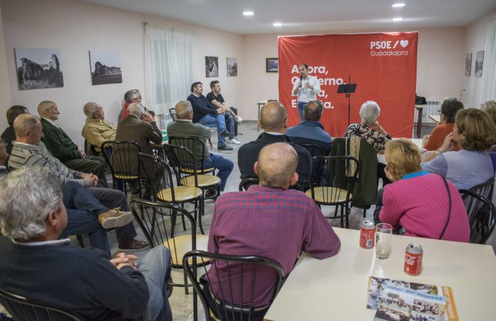 "Sólo hay dos gobiernos posibles: el del PSOE, que seguirá impulsando medidas sociales que mejoren la vida de la gente, o el del PP con la ultraderecha de Vox"
