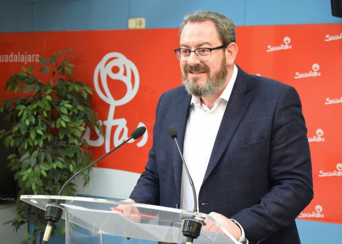 García-Page recupera el notable de Castilla-La Mancha en atención a dependencia