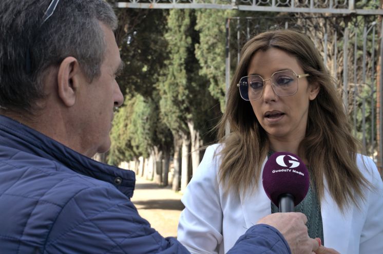 El PSOE alerta de la intención de la alcaldesa Ana Guarinos de privatizar el cementerio municipal